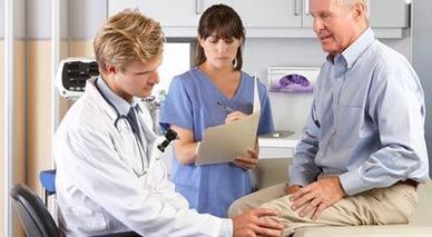A patient with arthrosis when checking orthopedics